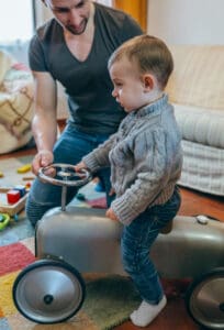 مشاية اطفال ماماز اند باباز