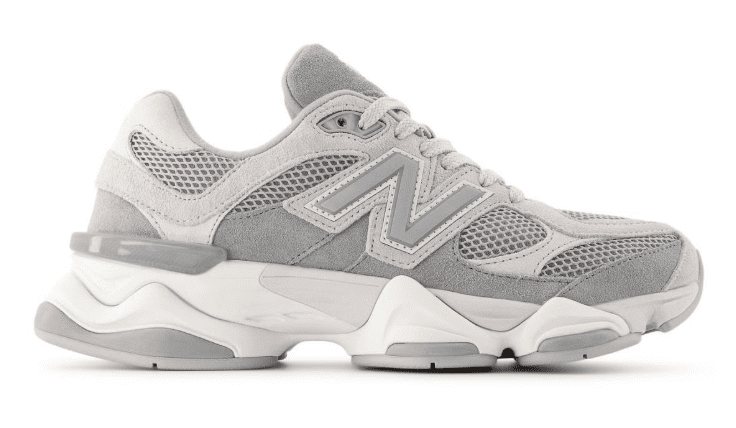 عروض السنيكرز في فوت لوكر