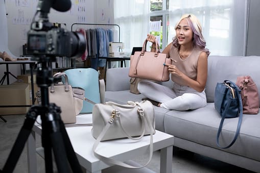 شنط ديور الاصليه